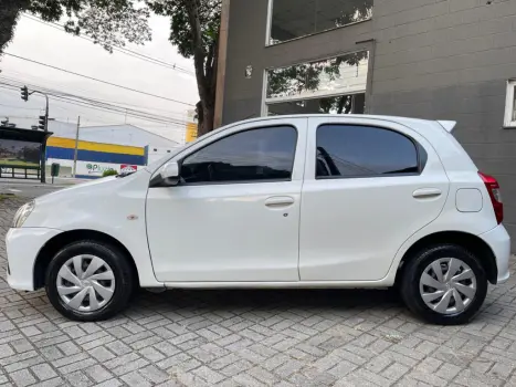 TOYOTA Etios Hatch 1.3 16V 4P FLEX X, Foto 7