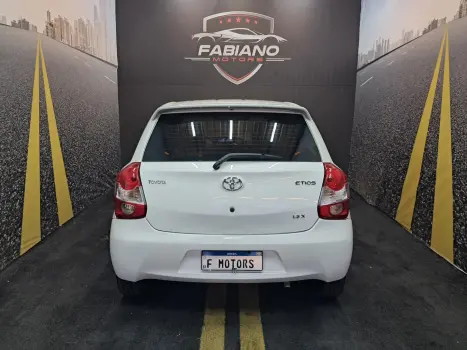 TOYOTA Etios Hatch 1.3 16V 4P FLEX X, Foto 12