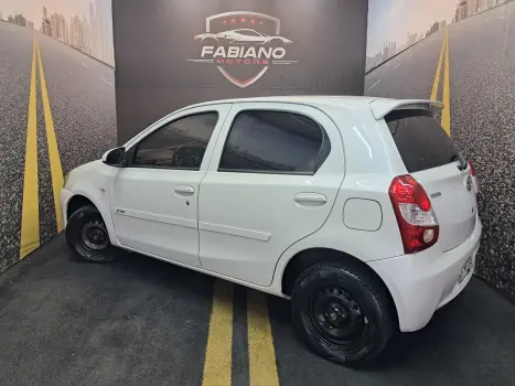 TOYOTA Etios Hatch 1.3 16V 4P FLEX X, Foto 16