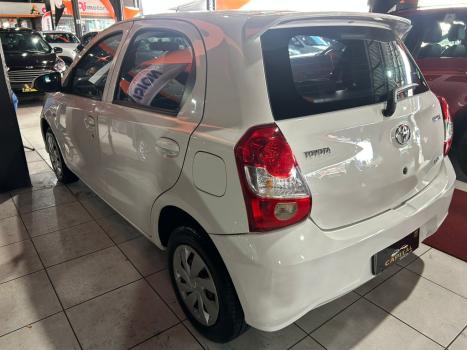 TOYOTA Etios Hatch 1.3 16V 4P FLEX X, Foto 4