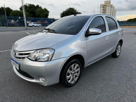 TOYOTA Etios Hatch 1.3 16V 4P FLEX X, Foto 2