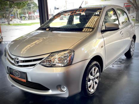 TOYOTA Etios Hatch 1.3 16V 4P FLEX X, Foto 1