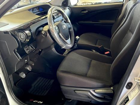 TOYOTA Etios Hatch 1.3 16V 4P FLEX X, Foto 14