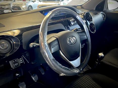 TOYOTA Etios Hatch 1.3 16V 4P FLEX X, Foto 15