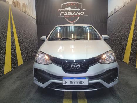TOYOTA Etios Hatch 1.3 16V 4P FLEX X, Foto 3