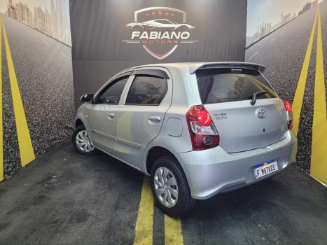 TOYOTA Etios Hatch 1.3 16V 4P FLEX X, Foto 18
