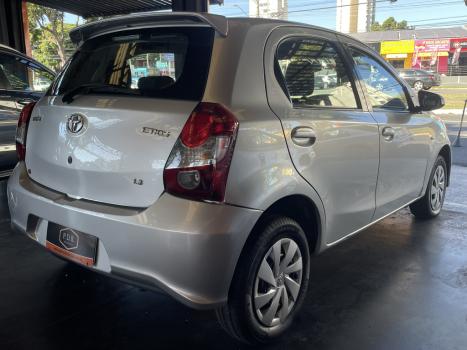 TOYOTA Etios Hatch 1.3 16V 4P FLEX X, Foto 9