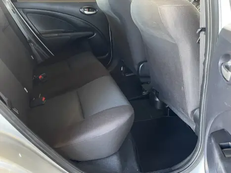 TOYOTA Etios Hatch 1.3 16V 4P FLEX X, Foto 17