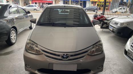 TOYOTA Etios Hatch 1.3 16V 4P FLEX X, Foto 1
