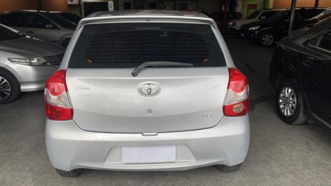 TOYOTA Etios Hatch 1.3 16V 4P FLEX X, Foto 4