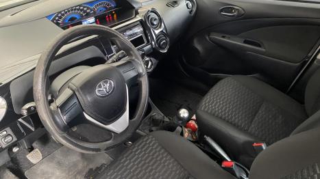 TOYOTA Etios Hatch 1.3 16V 4P FLEX X, Foto 7