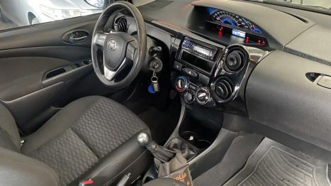 TOYOTA Etios Hatch 1.3 16V 4P FLEX X, Foto 10