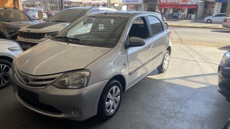 TOYOTA Etios Hatch 1.3 16V 4P FLEX X, Foto 2