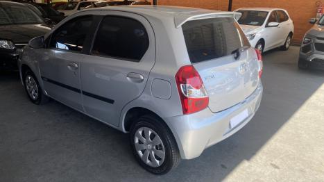 TOYOTA Etios Hatch 1.3 16V 4P FLEX X, Foto 4