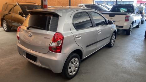 TOYOTA Etios Hatch 1.3 16V 4P FLEX X, Foto 3