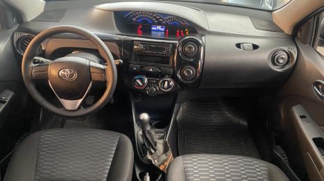 TOYOTA Etios Hatch 1.3 16V 4P FLEX X, Foto 7