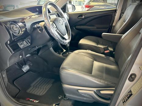 TOYOTA Etios Sedan 1.5 16V 4P FLEX PLATINUM, Foto 14