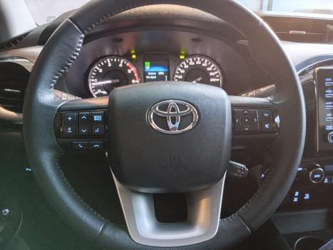 TOYOTA Hilux Caminhonete 2.8 16V SRV 4X4 DIESEL CABINE DUPLA AUTOMTICO, Foto 8