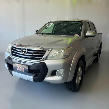 TOYOTA Hilux Caminhonete 2.7 16V 4P SRV FLEX 4X4  CABINE DUPLA AUTOMTICO, Foto 3