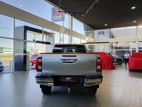 TOYOTA Hilux Caminhonete 2.8 16V SRX 4X4 TURBO DIESEL CABINE DUPLA AUTOMTICO, Foto 4