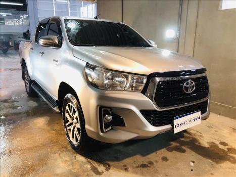 TOYOTA Hilux Caminhonete 2.7 16V 4P SRV FLEX 4X4  CABINE DUPLA AUTOMTICO, Foto 3