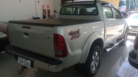 TOYOTA Hilux Caminhonete 3.0 4P 4X4 SRV TURBO DIESEL CABINE DUPLA, Foto 2