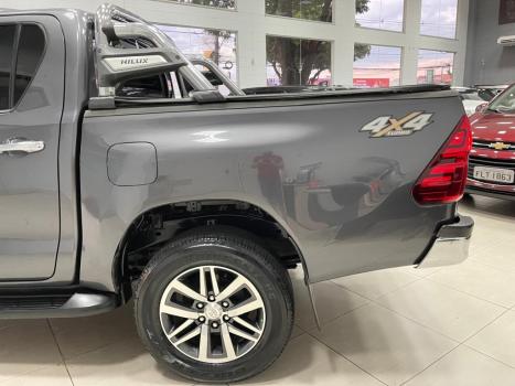 TOYOTA Hilux Caminhonete 2.8 16V SRX 4X4 TURBO DIESEL CABINE DUPLA AUTOMTICO, Foto 6