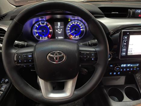 TOYOTA Hilux Caminhonete 2.8 16V SRX 4X4 TURBO DIESEL CABINE DUPLA AUTOMTICO, Foto 8