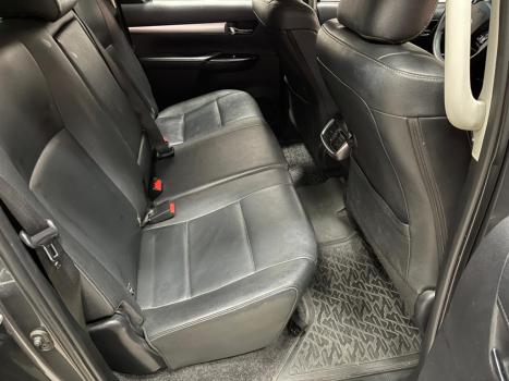 TOYOTA Hilux Caminhonete 2.8 16V SRX 4X4 TURBO DIESEL CABINE DUPLA AUTOMTICO, Foto 14