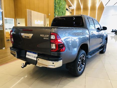 TOYOTA Hilux Caminhonete 2.8 16V SRX 4X4 TURBO DIESEL CABINE DUPLA AUTOMTICO, Foto 4