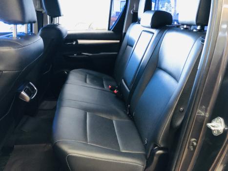 TOYOTA Hilux Caminhonete 2.8 16V SRX 4X4 TURBO DIESEL CABINE DUPLA AUTOMTICO, Foto 9