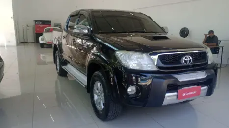 TOYOTA Hilux Caminhonete 3.0 4P 4X4 SRV TURBO DIESEL CABINE DUPLA AUTOMTICO, Foto 2