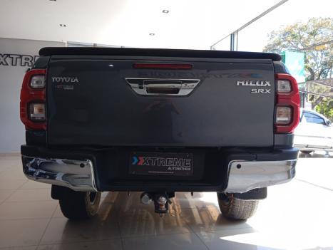TOYOTA Hilux Caminhonete 2.8 16V SRX 4X4 TURBO DIESEL CABINE DUPLA AUTOMTICO, Foto 4