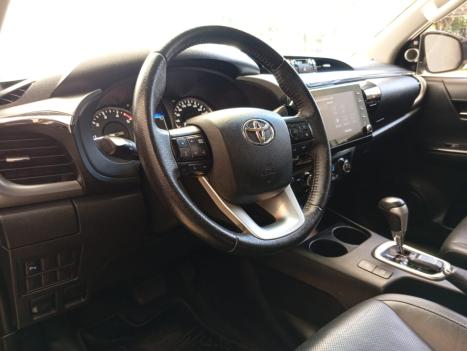 TOYOTA Hilux Caminhonete 2.8 16V SRX 4X4 TURBO DIESEL CABINE DUPLA AUTOMTICO, Foto 5