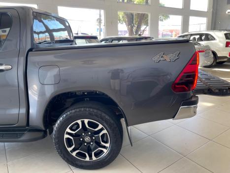 TOYOTA Hilux Caminhonete 2.8 16V SRX 4X4 TURBO DIESEL CABINE DUPLA AUTOMTICO, Foto 6