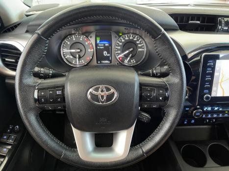 TOYOTA Hilux Caminhonete 2.8 16V SRX 4X4 TURBO DIESEL CABINE DUPLA AUTOMTICO, Foto 8