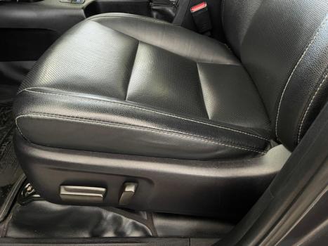 TOYOTA Hilux Caminhonete 2.8 16V SRX 4X4 TURBO DIESEL CABINE DUPLA AUTOMTICO, Foto 14