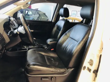 TOYOTA Hilux Caminhonete 3.0 16V 4P 4X4 SRV TURBO DIESEL CABINE DUPLA AUTOMTICO, Foto 7