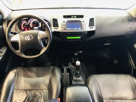 TOYOTA Hilux Caminhonete 3.0 16V 4P 4X4 SRV TURBO DIESEL CABINE DUPLA AUTOMTICO, Foto 11