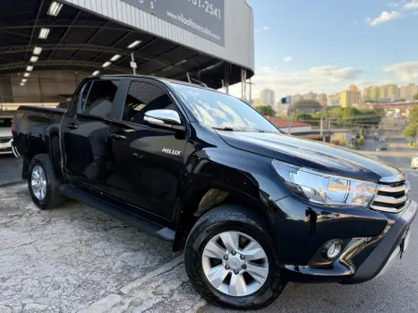 TOYOTA Hilux Caminhonete 2.8 16V SRV 4X4 DIESEL CABINE DUPLA AUTOMTICO, Foto 1