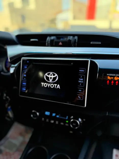 TOYOTA Hilux Caminhonete 2.8 16V SRV 4X4 DIESEL CABINE DUPLA AUTOMTICO, Foto 12