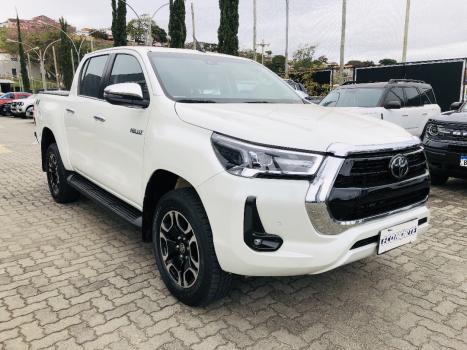 TOYOTA Hilux Caminhonete 2.8 16V SRX 4X4 TURBO DIESEL CABINE DUPLA AUTOMTICO, Foto 3