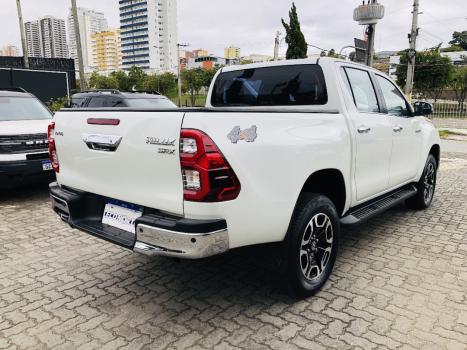 TOYOTA Hilux Caminhonete 2.8 16V SRX 4X4 TURBO DIESEL CABINE DUPLA AUTOMTICO, Foto 4