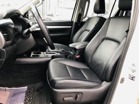 TOYOTA Hilux Caminhonete 2.8 16V SRX 4X4 TURBO DIESEL CABINE DUPLA AUTOMTICO, Foto 8