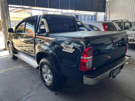 TOYOTA Hilux Caminhonete 3.0 4P 4X4 SRV TURBO DIESEL CABINE DUPLA AUTOMTICO, Foto 4