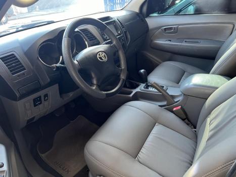 TOYOTA Hilux Caminhonete 3.0 4P 4X4 SRV TURBO DIESEL CABINE DUPLA AUTOMTICO, Foto 6