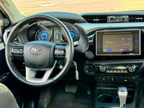 TOYOTA Hilux Caminhonete 2.8 16V SRV 4X4 DIESEL CABINE DUPLA AUTOMTICO, Foto 11