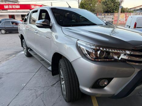 TOYOTA Hilux Caminhonete 2.8 16V SRX 4X4 DIESEL CABINE DUPLA AUTOMTICO, Foto 4