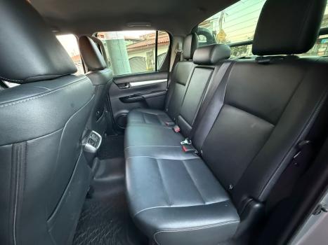 TOYOTA Hilux Caminhonete 2.8 16V SRX 4X4 DIESEL CABINE DUPLA AUTOMTICO, Foto 7