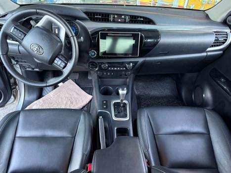 TOYOTA Hilux Caminhonete 2.8 16V SRX 4X4 DIESEL CABINE DUPLA AUTOMTICO, Foto 16